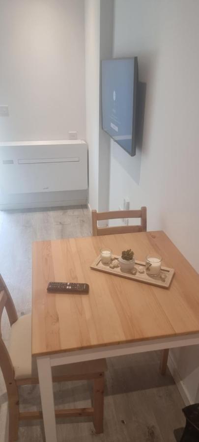 The Hub Gibraltar Appartamento Esterno foto